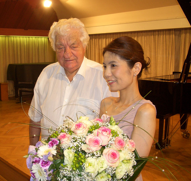 作曲家 Balassa Sandor氏(左)と窪田さやか